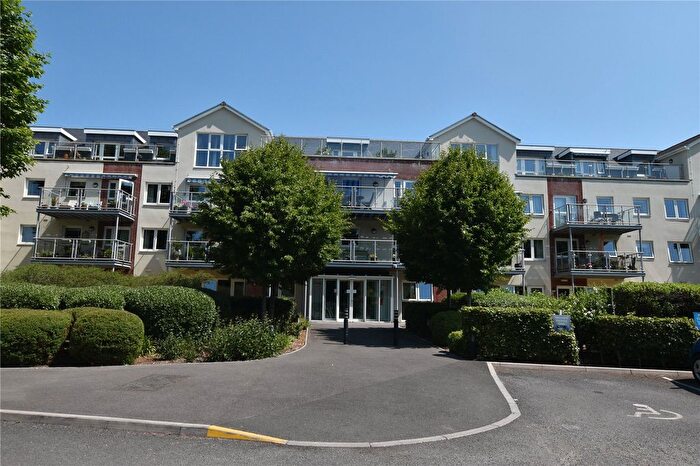 1 Bedroom Flat For Sale In Mount Street, Taunton, Somerset, TA1