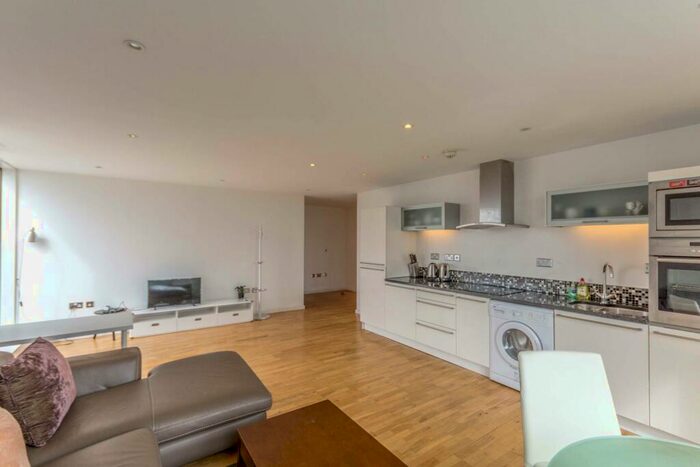 2 Bedroom Flat To Rent In Ability Place, Canary Wharf, London, E14