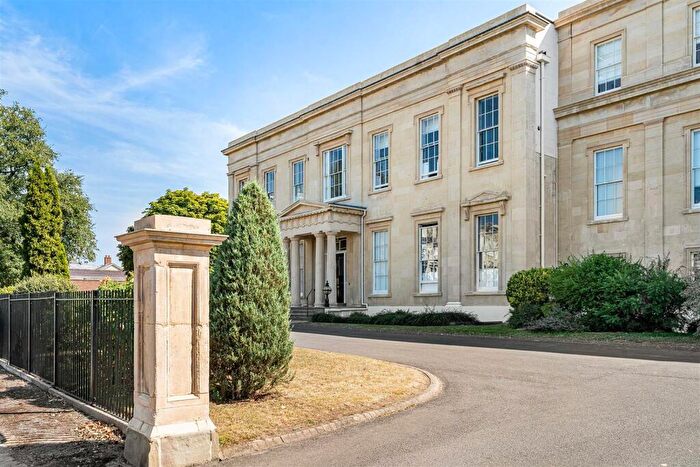 2 Bedroom Apartment For Sale In Suffolk Square, Cheltenham, GL50