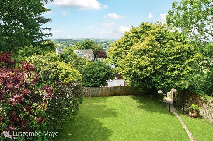 4 Bedroom Semi Detached House For Sale In Bourton Lane, Totnes, TQ9