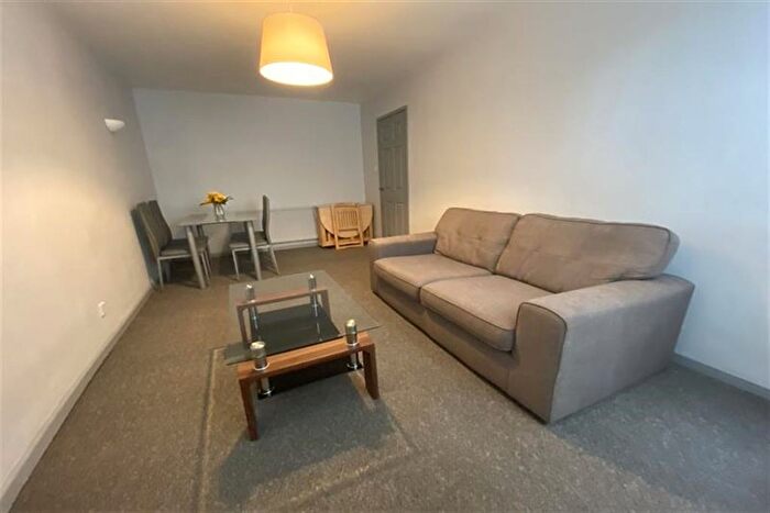 2 Bedroom Flat To Rent In Halina Court, Beeston, NG9