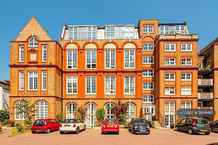 2 Bedroom Flat To Rent In Silverthorne Loft Apartments, London, SE5