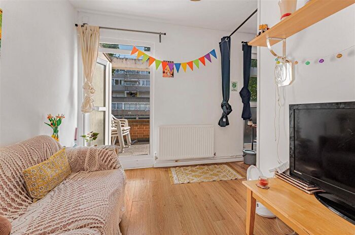 3 Bedroom Flat To Rent In Soane House, Roland Way, SE17
