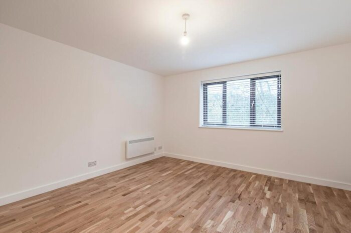 1 Bedroom Flat To Rent In Harrison Court Myers Lane, Off Mercury Road, SE14