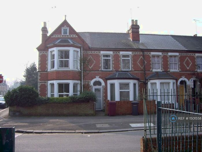 4 Bedroom End Of Terrace House To Rent In Palmer Park Avenue, Reading, RG6