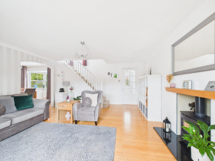 4 Bedroom Detached House For Sale In Howdale Road, Hull, HU8