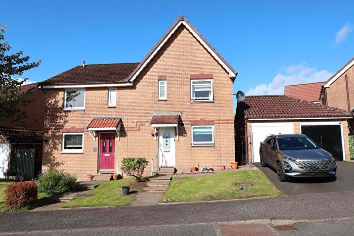 3 Bedroom Semi-Detached House For Sale In Swallow Crescent, Inverkip, Greenock, PA16