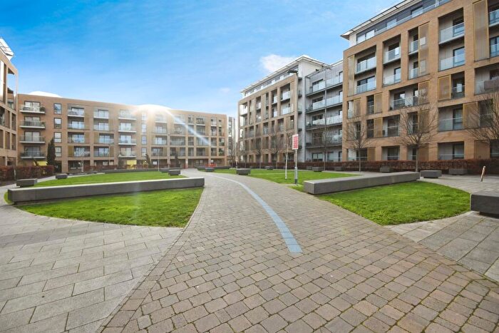 2 Bedroom Flat For Sale In Cunard Square, Chelmsford, CM1