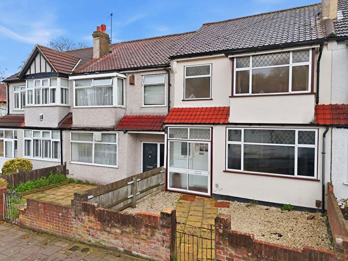 3 Bedroom Detached House For Sale In Abercairn Road, London, SW16