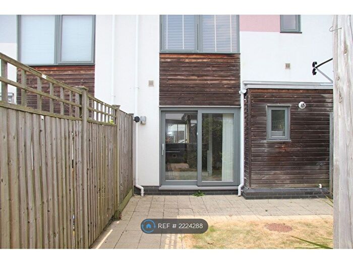 2 Bedroom Terraced House To Rent In Potter Mews, Colchester, CO4