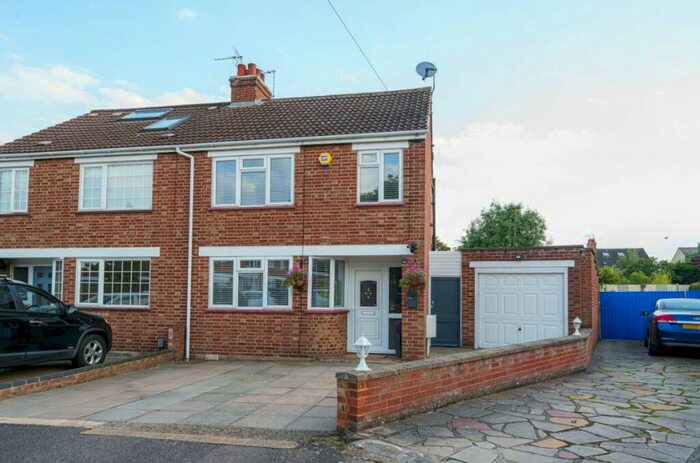 3 Bedroom Semi-Detached House To Rent In Addison Close, Kempston, Bedford, MK42