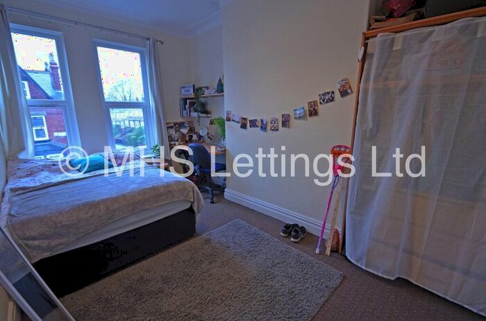 1 Bedroom End Of Terrace House To Rent In Richmond Mount, Leeds, LS6