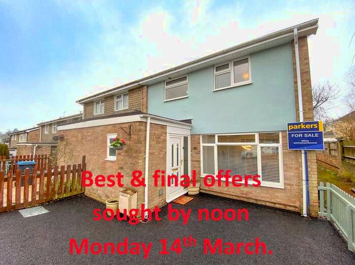 3 Bedroom End Of Terrace House For Sale In Windmill Road, North Leigh, Witney, Oxfordshire, OX29