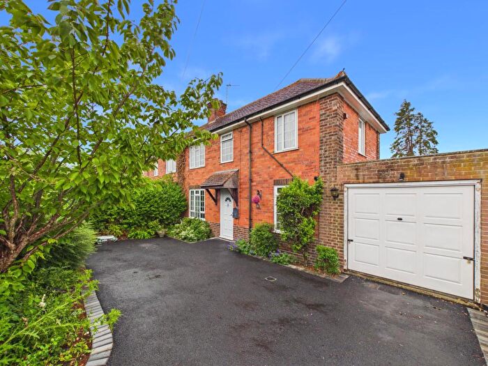 2 Bedroom Semi Detached House For Sale In Callington Road, Reading, RG2
