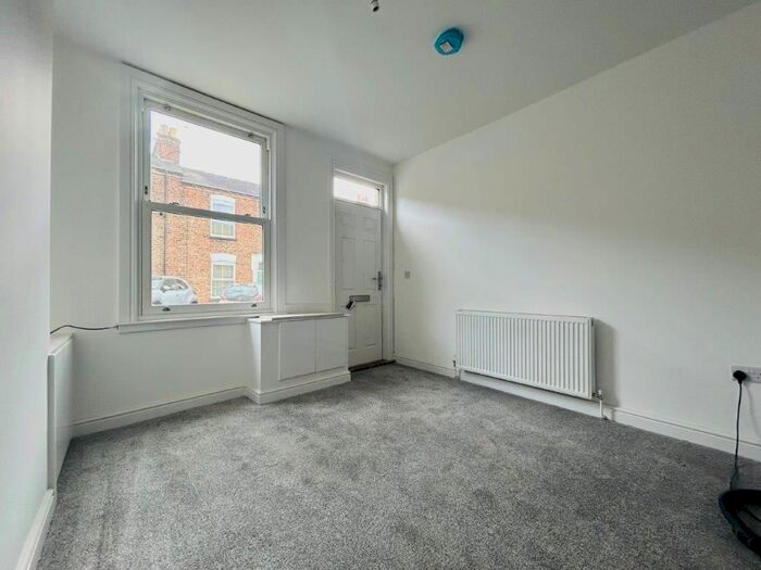 2 Bedroom Property To Rent In Windsor Street, York, YO23