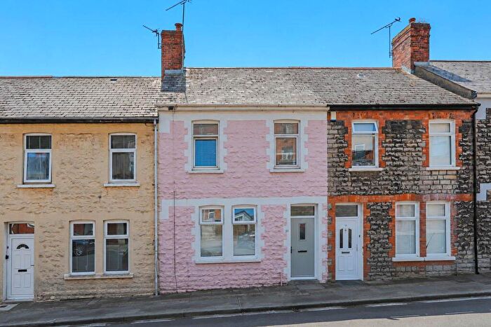2 Bedroom Terraced House For Sale In Queen Street, Barry, CF62