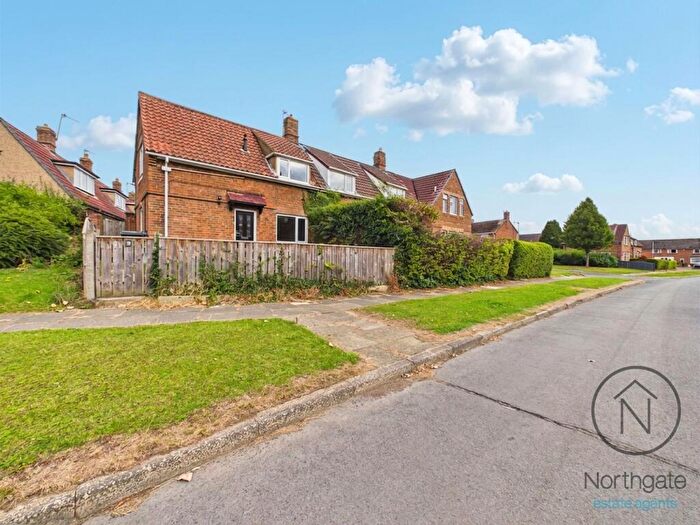 2 Bedroom End Of Terrace House For Sale In Sharp Road, Newton Aycliffe, DL5