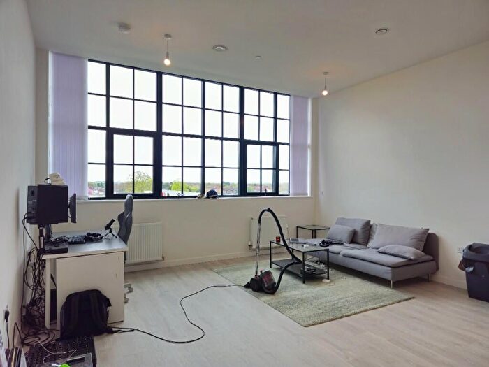 1 Bedroom Flat To Rent In Carnation Gardens, Hayes, UB3