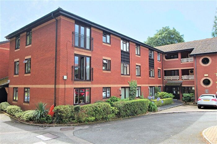 1 Bedroom Flat For Sale In Oldway Road, Paignton, TQ3