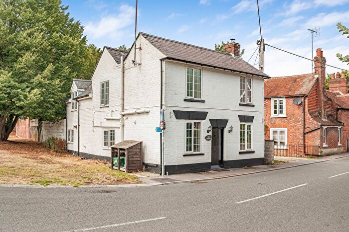 3 Bedroom Detached House For Sale In Abingdon Road, East Ilsley, Berkshire, RG20