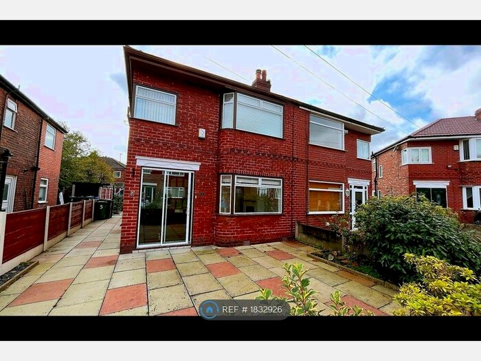 3 Bedroom Semi-Detached House To Rent In Barrington Avenue, Droylsden, Manchester, M43