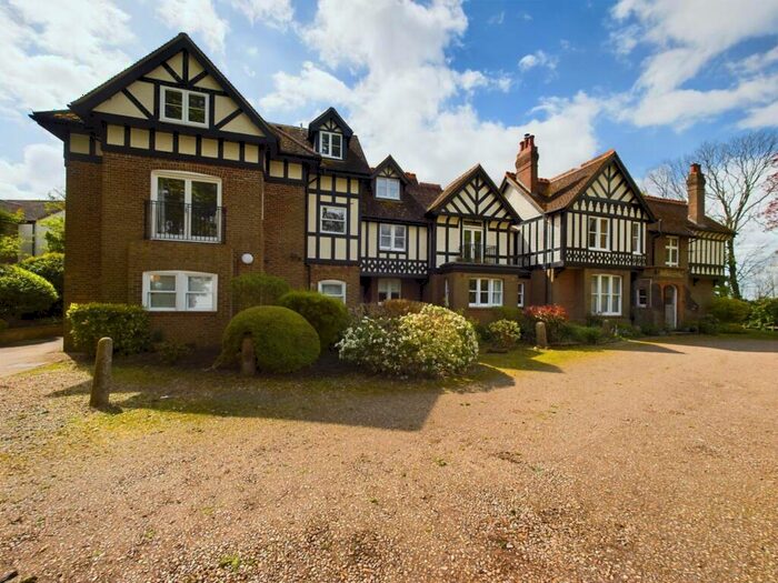 2 Bedroom Apartment For Sale In Seven Gables, Buckingham Rd, Winslow, MK18