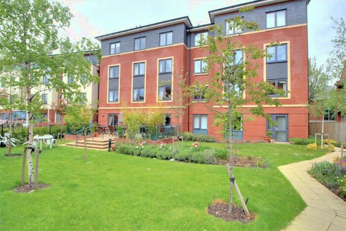 1 Bedroom Retirement Property For Sale In Avonbank Lodge, Newbury, RG14