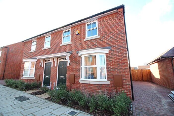3 Bedroom Semi-Detached House To Rent In Castle Hill, Ebbsfleet Valley, Swanscombe, Kent, DA10