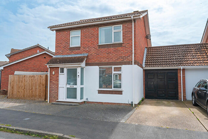 3 Bedroom Detached House For Sale In Shotley Close, Felixstowe, IP11