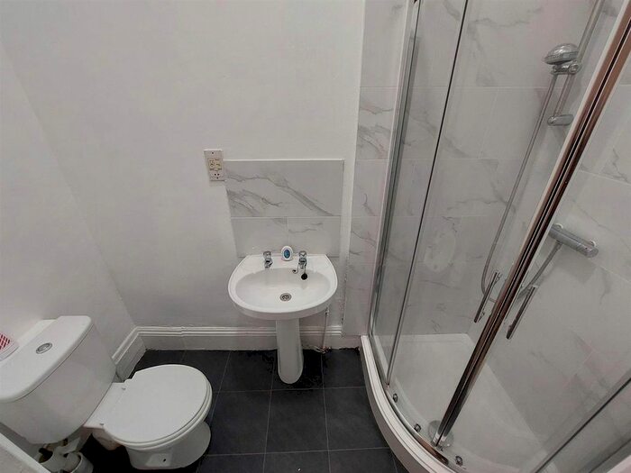 1 Bedroom Flat To Rent In City Road, Edgbaston, Birmingham, B16