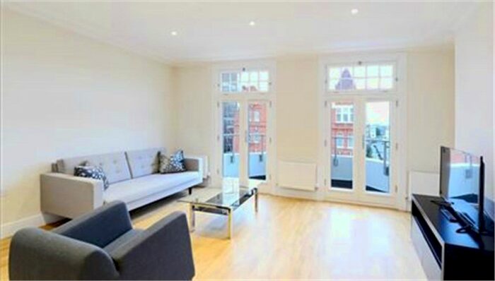 2 Bedroom Flat To Rent In Hamlet Gardens, London, W6