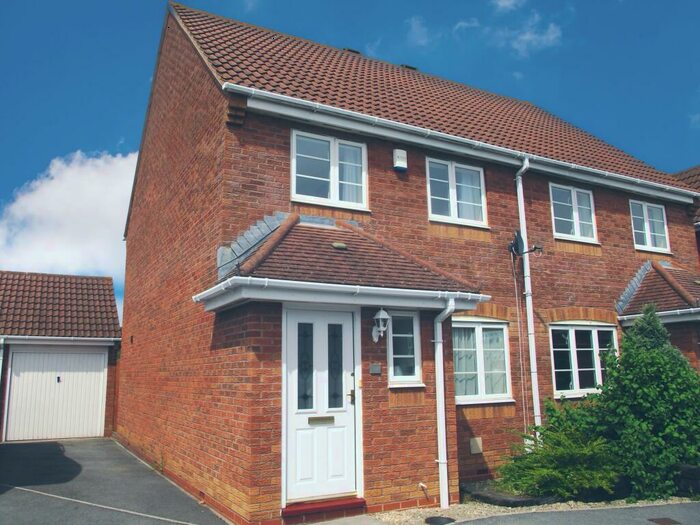 3 Bedroom House To Rent In The Moorings, Fareham, PO16