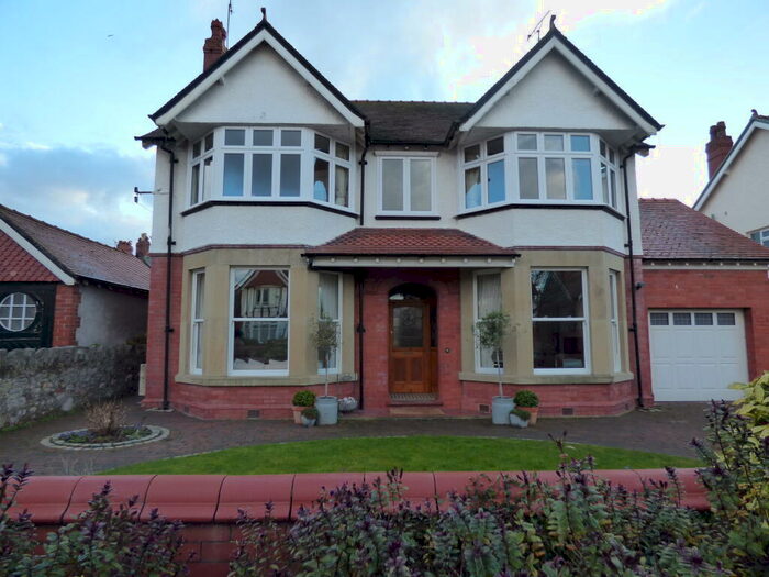 5 Bedroom Property To Rent In Wynn Avenue, Old Colwyn, LL29