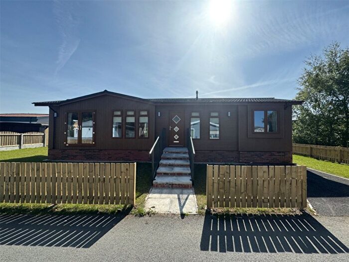 2 Bedroom Mobile/park Home For Sale In The Lido Village, Barracks Bridge, Silloth, Wigton, CA7