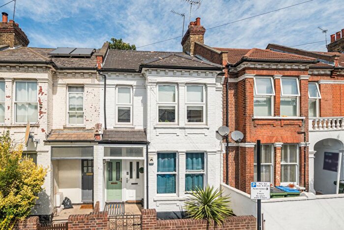 2 Bedroom Maisonette For Sale In Eastcombe Avenue, London, SE7
