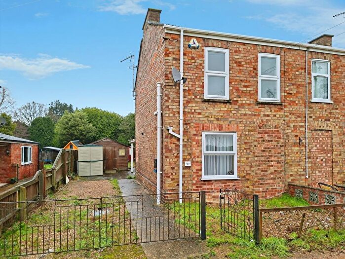 2 Bedroom Semi Detached House For Sale In The Tenters, Holbeach, Spalding, PE12