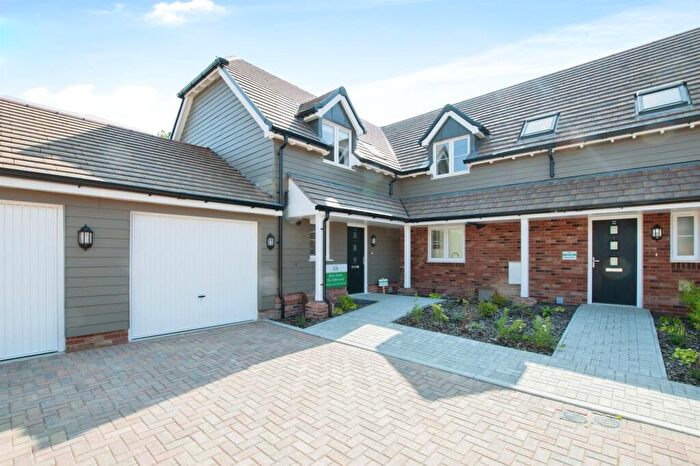 4 Bedroom Semi-Detached House For Sale In Westworth Way, Verwood, BH31