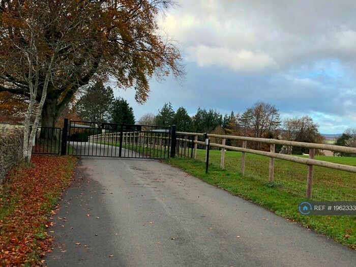 2 Bedroom Detached House To Rent In Fosseway, Stow On The Wold, GL54