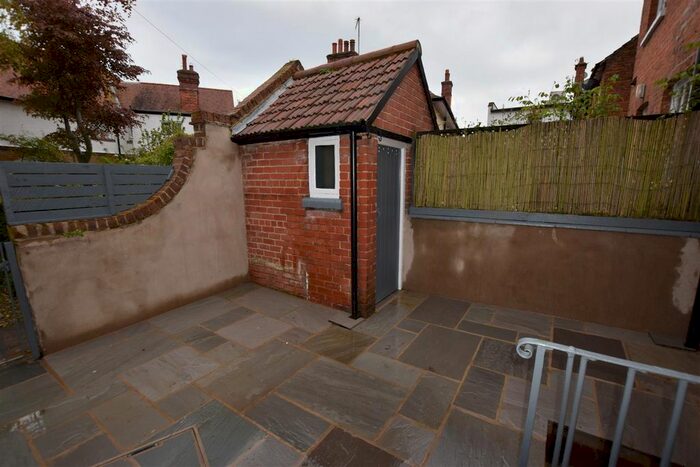 2 Bedroom Cottage To Rent In Goldenfields, High Street, Scalby, Scarborough, YO13
