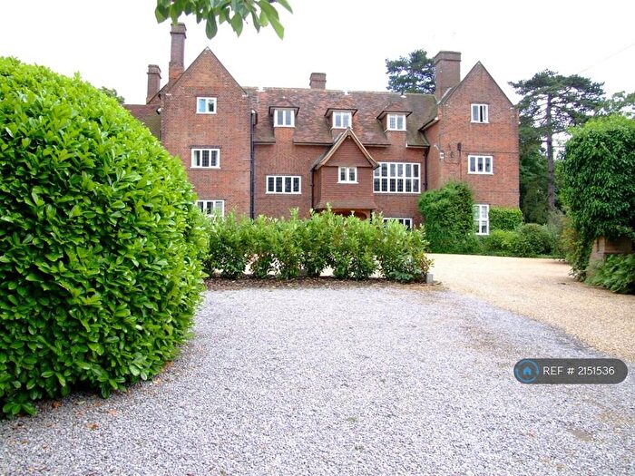 1 Bedroom Flat To Rent In Hunts Lane, Taplow, Maidenhead, SL6