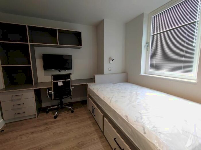 Studio To Rent In Charles Street, Leicester LE1