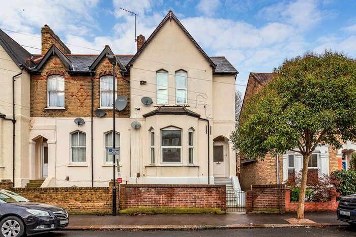 3 Bedroom Flat To Rent In Macdonald Road, London E7