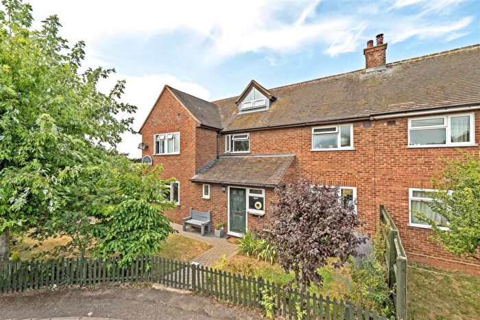 5 Bedroom Semi-Detached House For Sale In Alexander Road, Wrestlingworth, SG19
