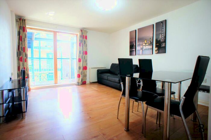 2 Bedroom Apartment To Rent In Ef Parrish View, Newcastle Upon Tyne, NE1