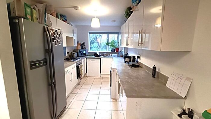 6 Bedroom Detached House To Rent In Trinity Avenue, Lenton, Nottingham, NG7