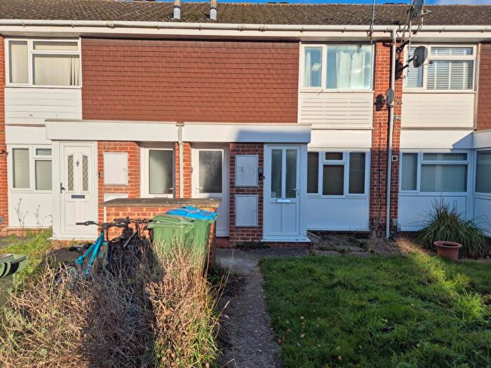 1 Bedroom Property To Rent In Rowland Way, Aylesbury, HP19