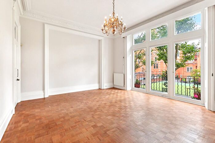 3 Bedroom Flat To Rent In Morpeth Mansions, Morpeth Terrace, SW1P