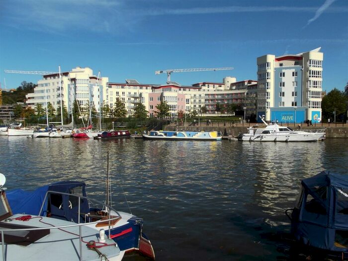 2 Bedroom Apartment To Rent In The Crescent, Hannover Quay, Bristol Harbourside, BS1