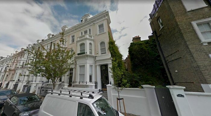 2 Bedroom Property To Rent In Westgate Terrace, London, SW10