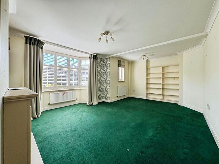 1 Bedroom Retirement Property For Sale In Hammers Lane, Cohen House Hammers Lane, NW7